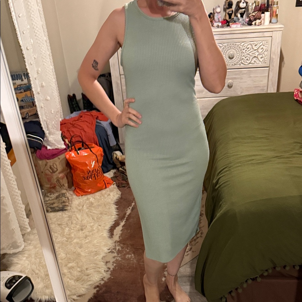 Olivia Rae Mint Green Midi Dress